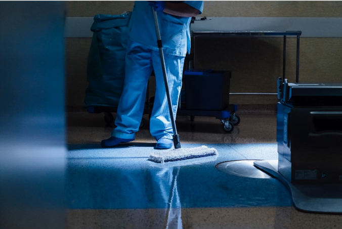 limpeza de piso hospitalar